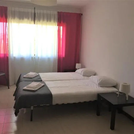 Lisboa - Reboleira Apartamento Amadora